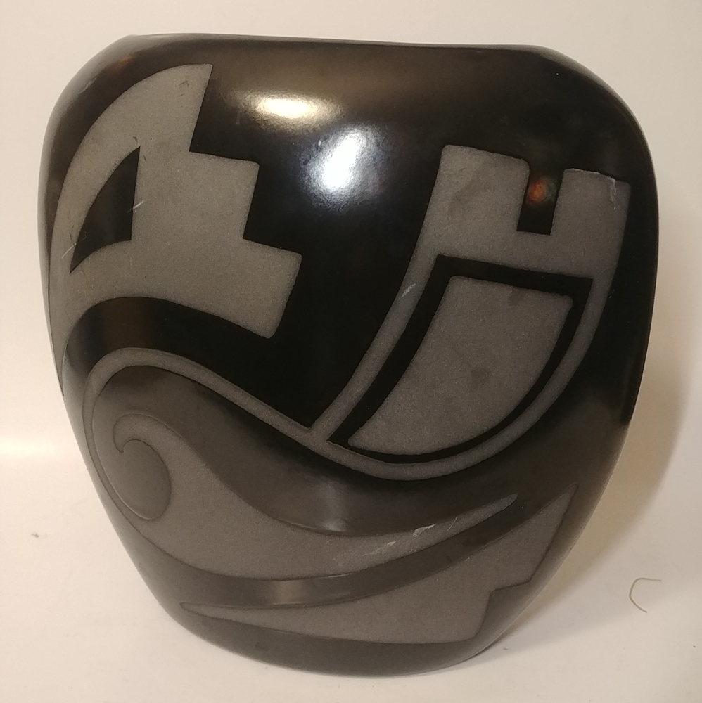 George and Georgene Garrett Studio Pottery Vase